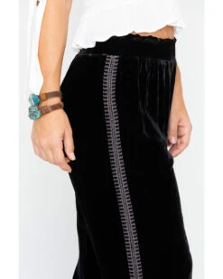Johnny Was Women's Hirsch Velvet Embroidered Crop Pants 10 Johnny Was Women's Hirsch Velvet Embroidered Crop Pants -Cowgirl Drape Sales 2000257328 001 P5