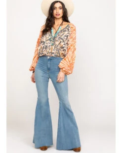 Free People Women's Light Wash High Rise Just Float On Flare Jeans 9 Free People Women's Light Wash High Rise Just Float On Flare Jeans -Cowgirl Drape Sales 2000287826 400 P6
