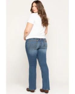 Wrangler Retro Women's Mae Mid Rise Jeans - Plus