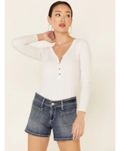 Ariat Women's Mid Rise Boyfriend Shorts 6 Ariat Women's Mid Rise Boyfriend Shorts -Cowgirl Drape Sales 2000330660 400 P2