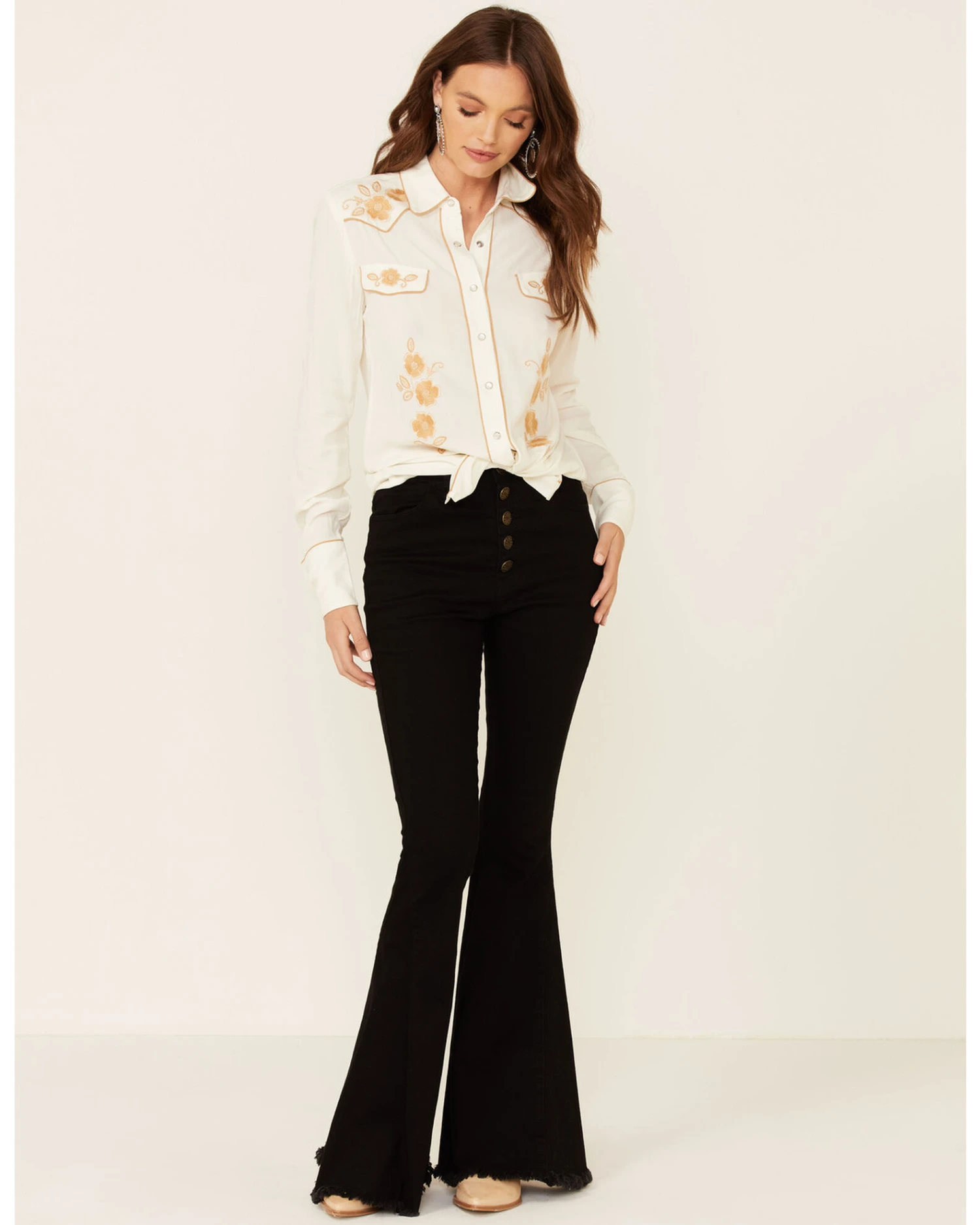 ROPER Stetson Women's Poly Crepe Retro Embroidered Long Sleeve Snap Western Shirt 2 ROPER Stetson Women's Poly Crepe Retro Embroidered Long Sleeve Snap Western Shirt - Image 2