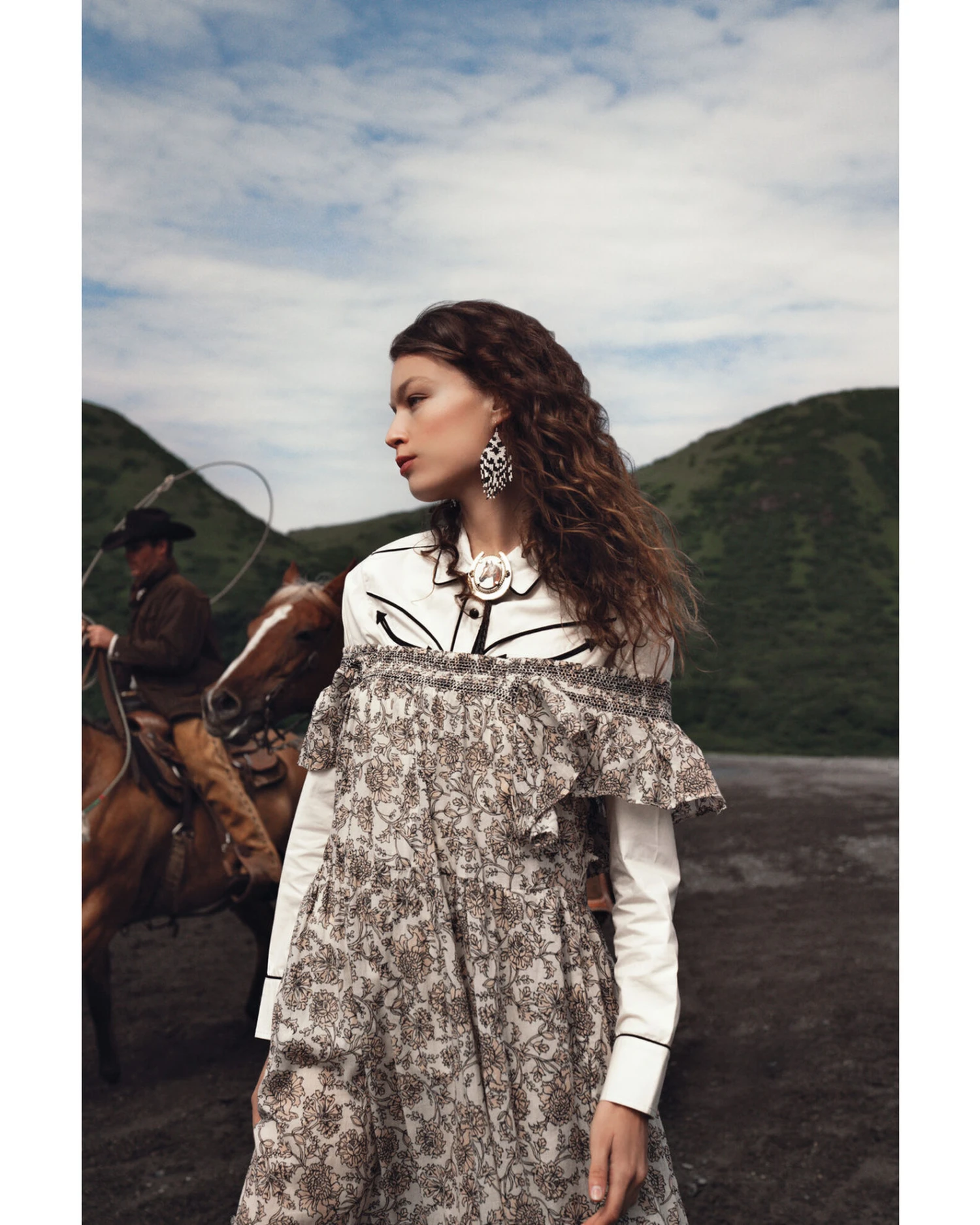 Free People Women's Bonita Floral Print Flutter Sleeve Midi Dress 2 Free People Women's Bonita Floral Print Flutter Sleeve Midi Dress - Image 2