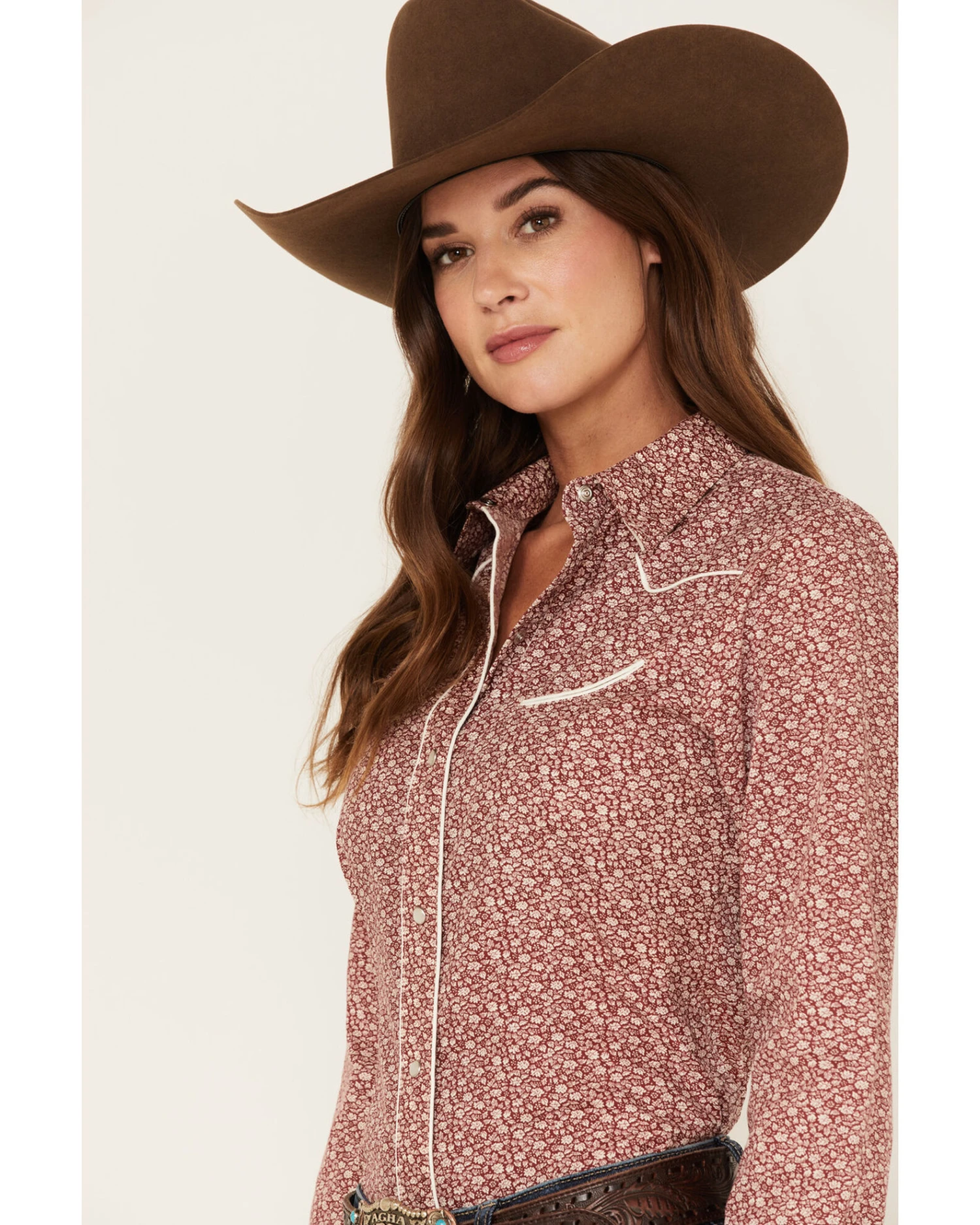 Roper Women's Ditsy Floral Print Long Sleeve Pearl Snap Retro Western Shirt 4 Roper Women's Ditsy Floral Print Long Sleeve Pearl Snap Retro Western Shirt - Image 4