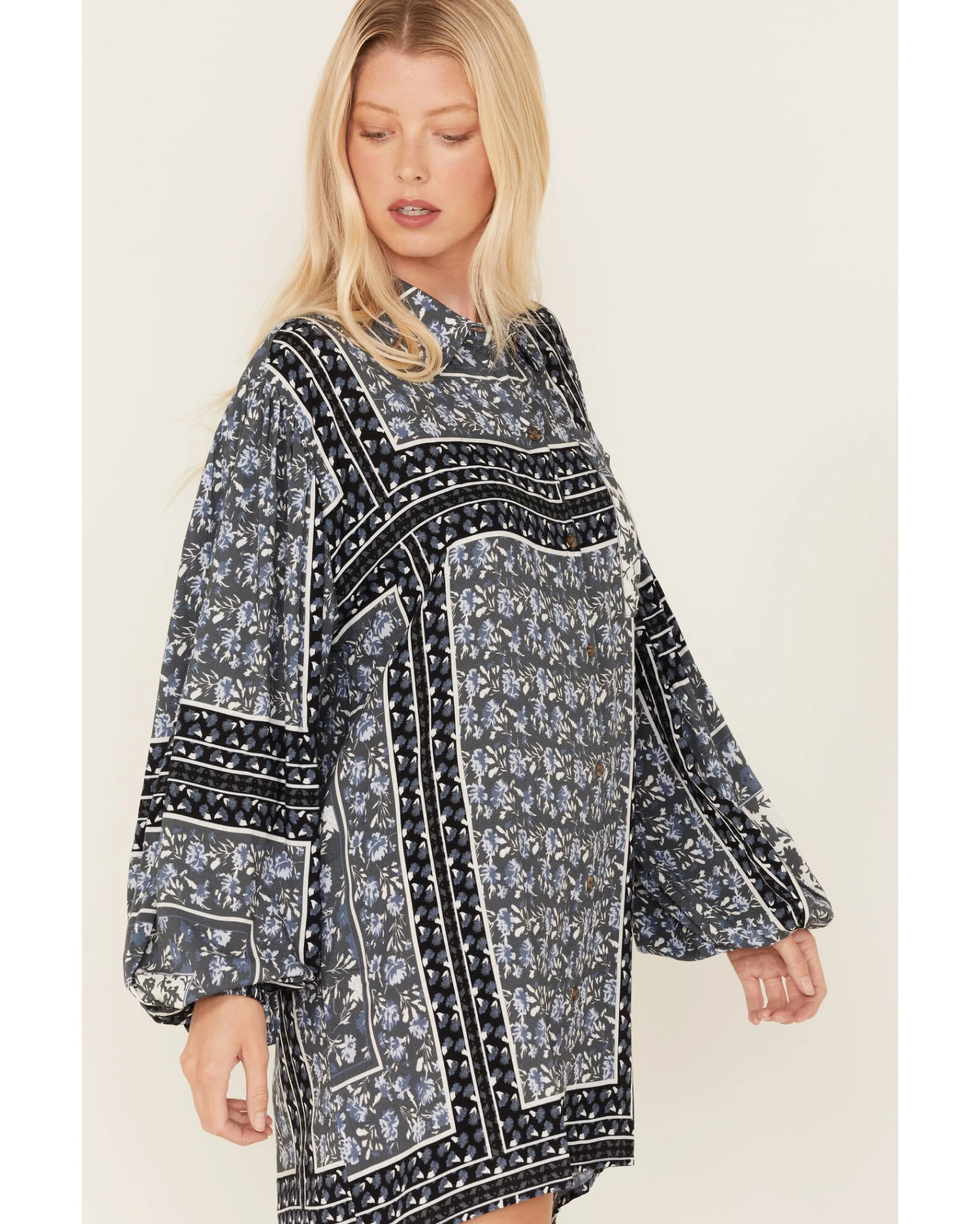 Jen's Pirate Booty Women's Roma Storm Lockhart Floral Print Ruffle Dress 4 Jen's Pirate Booty Women's Roma Storm Lockhart Floral Print Ruffle Dress - Image 4