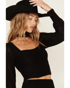 Cowgirl Drape Sales -Cowgirl Drape Sales 2000380684 001 P2